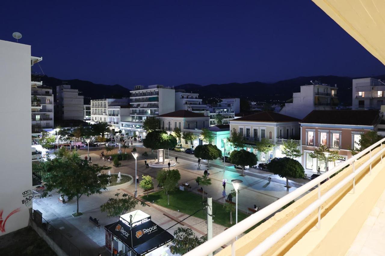 Spacious View Of Central Square Kalamata Zewnętrze zdjęcie